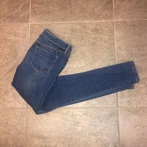 Mid-Rise Jean Jegging